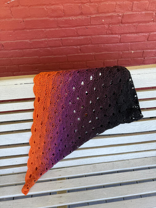 Halloween-inspired shawl. Pattern "Virus Shawl" by Hobbii.